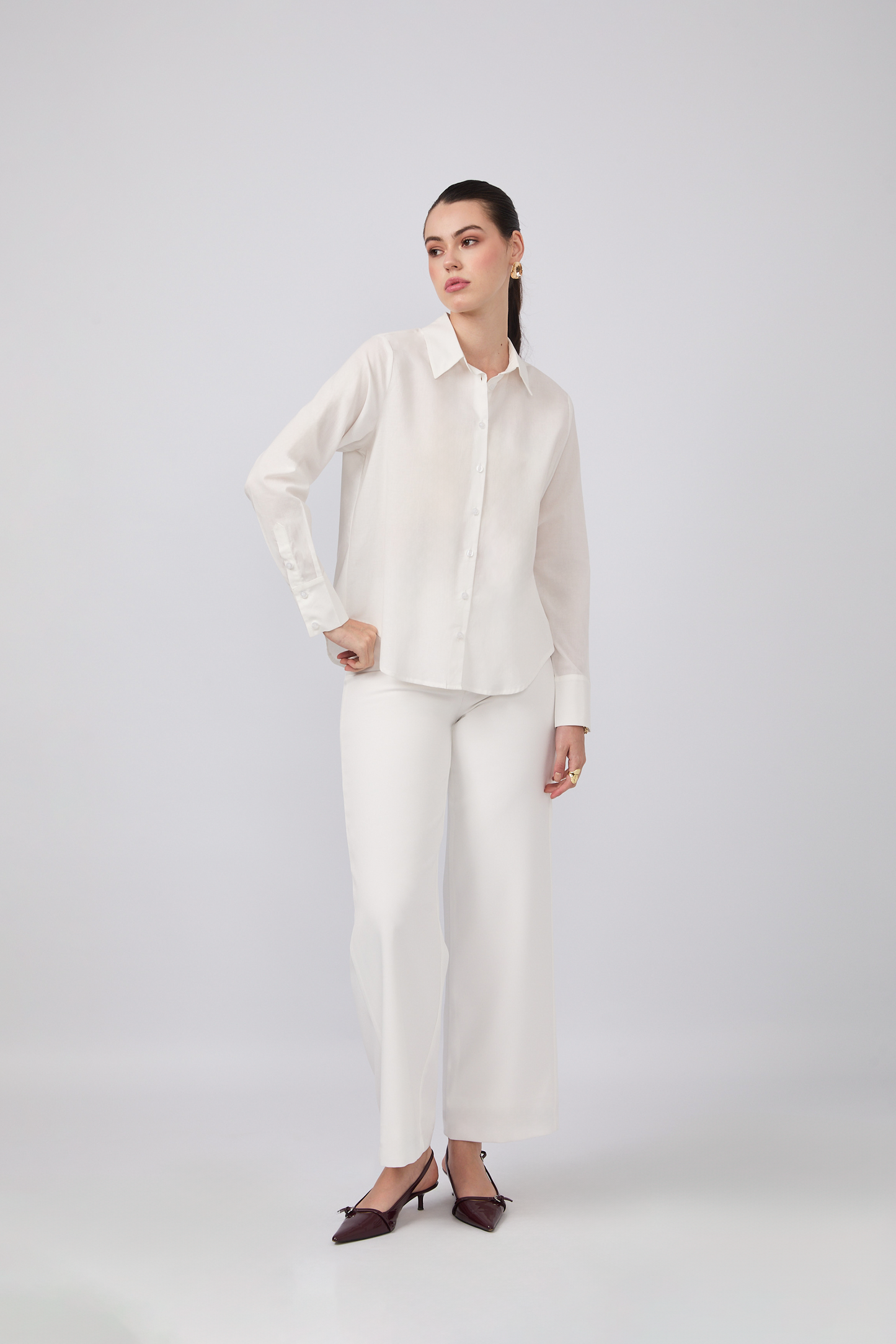 BLUSA BILBAO CAMISERA CON BOTONES DELANTEROS Y POSTERIORES PERLA