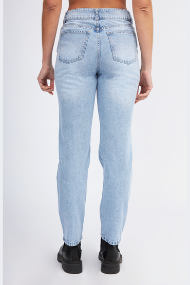 Mom Jean light cream