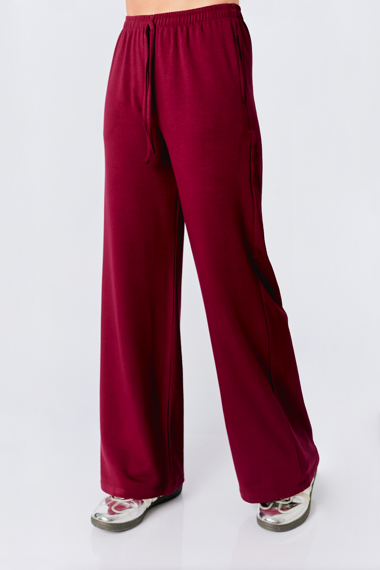 PANTALÓN A LA CINTURA LOURDES CON BOLSILLO BURGUNDY