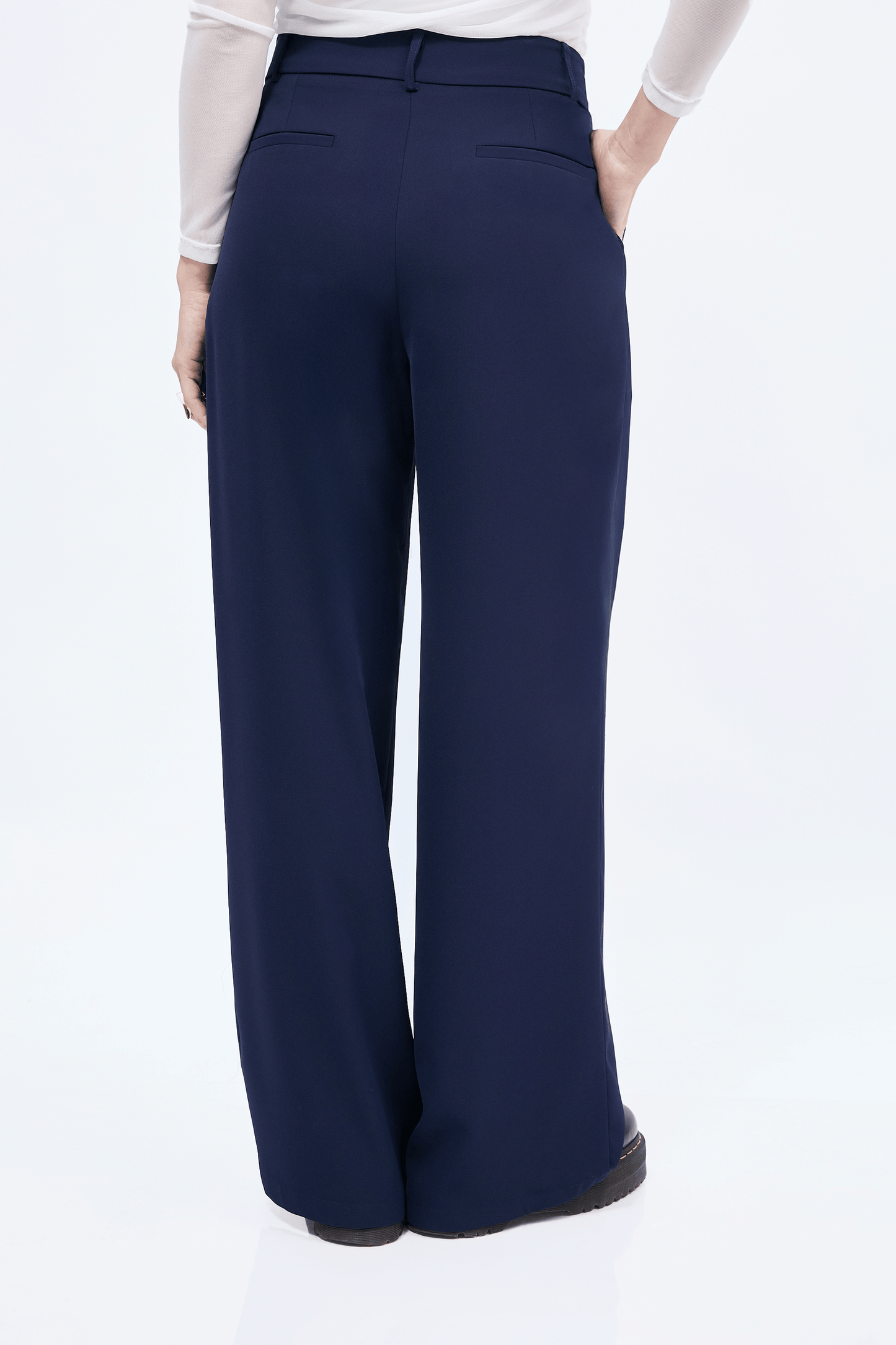 Pantalón Paris semi palazo con pinzas y bolsillos Marino