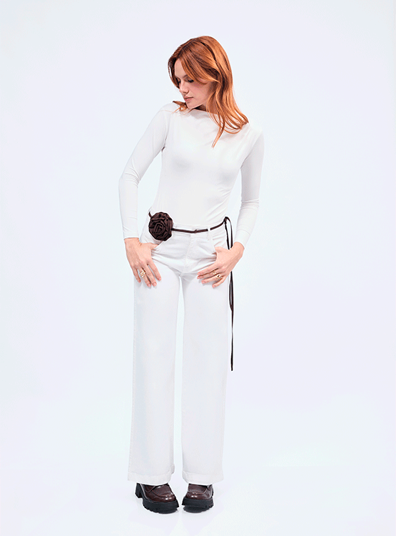 Polo Ellie con detalle fruncido manga larga perla