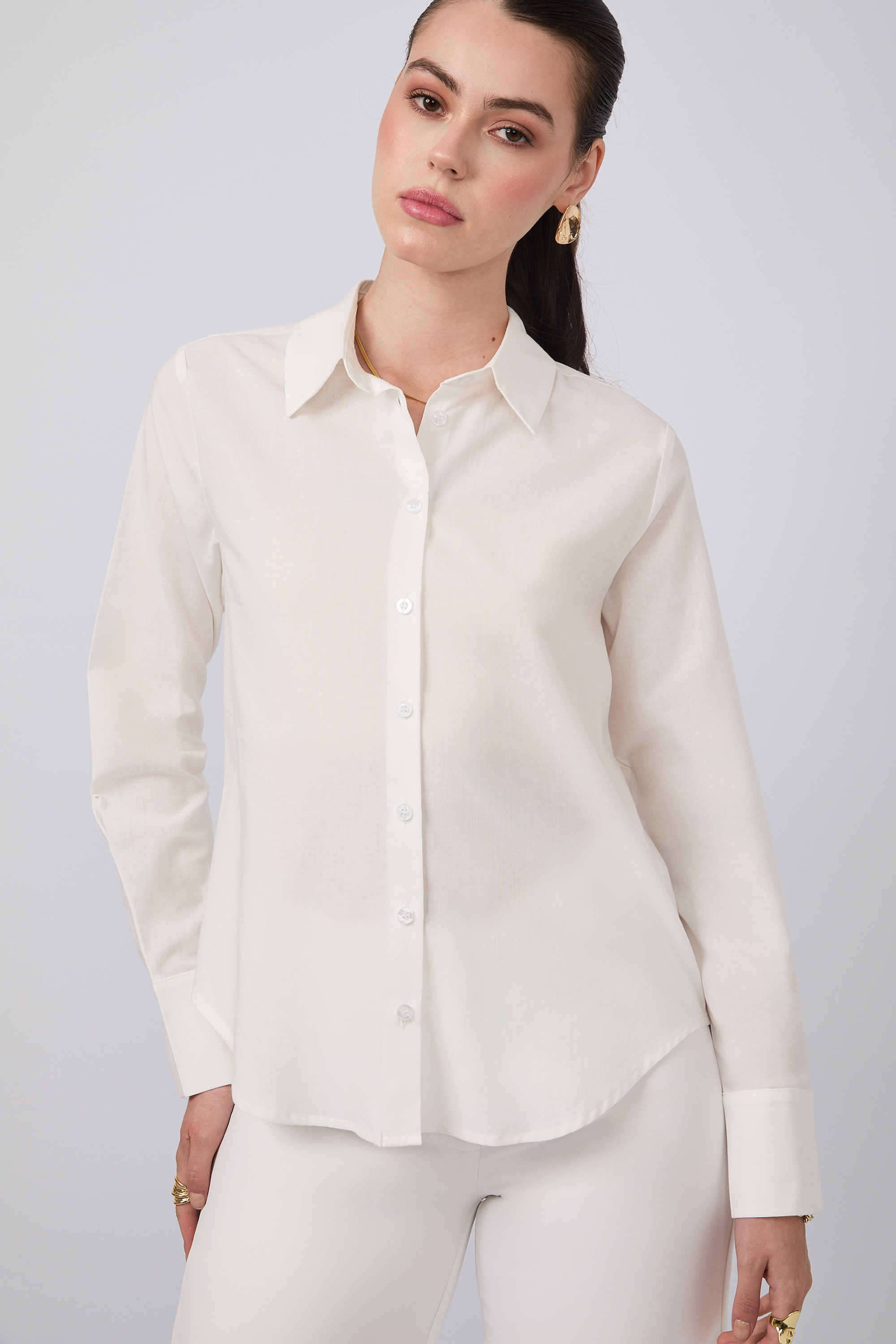 BLUSA CAMISERA CON BOTONES DELANTEROS Y POSTERIORES PERLA - BILBAO