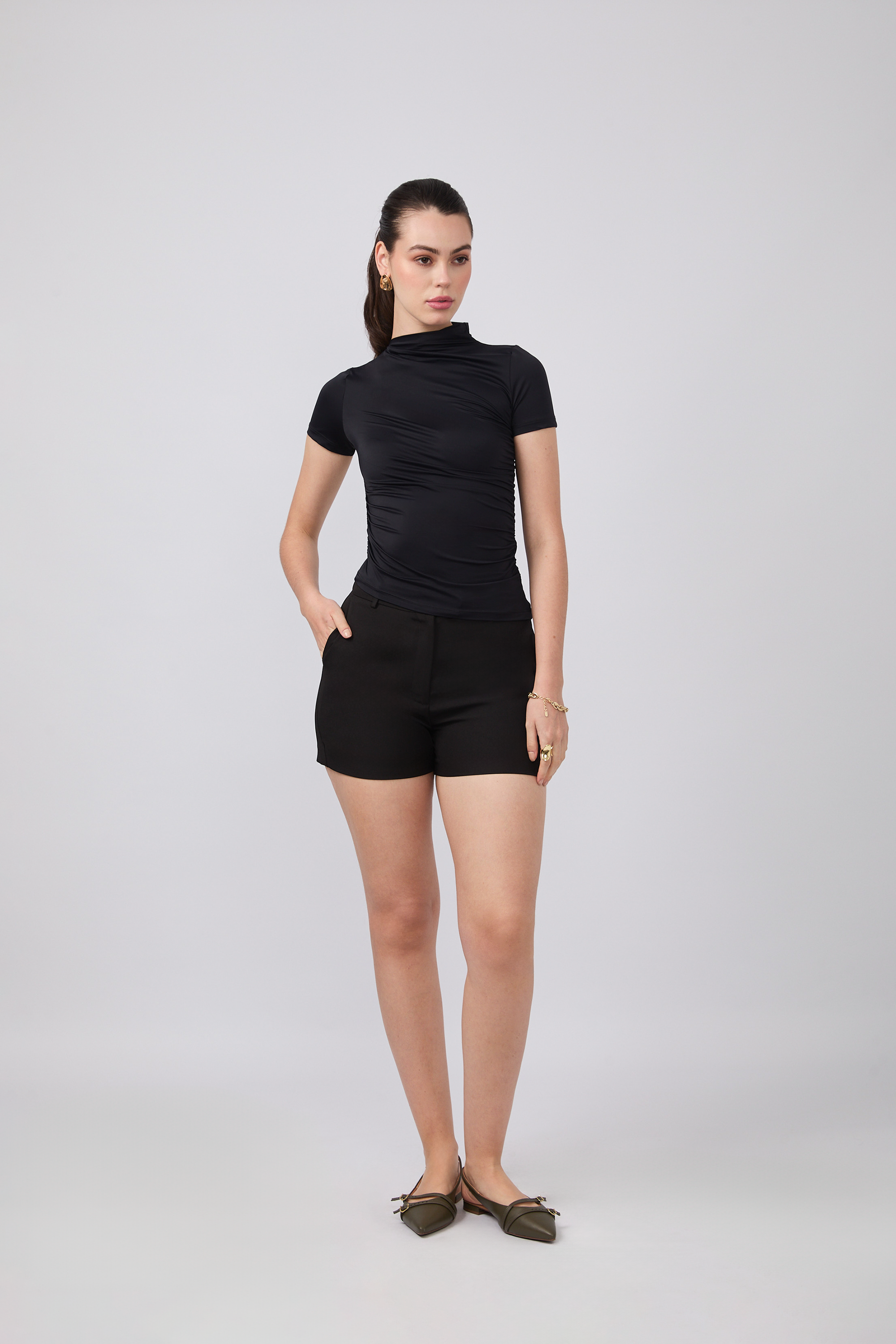 POLO ASIMÉTRICO MANGA CORTA DRAPEADO NEGRO - ASIA