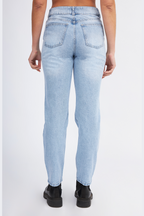 Mom Jean light cream