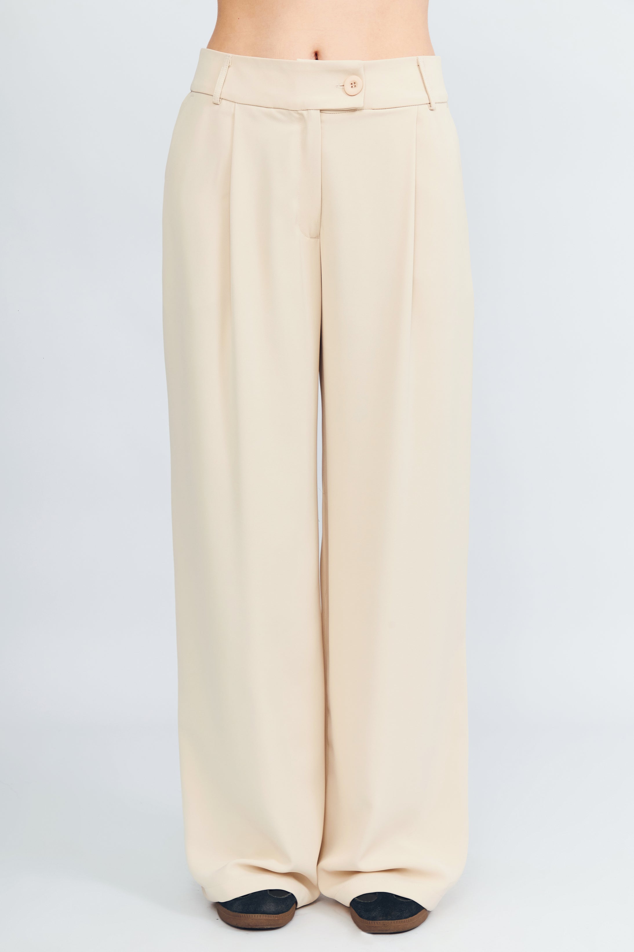 Pantalón semi palazo con pinzas y bolsillos Arena - Paris