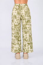 CAPA MANGA CORTA CON DETALLES BORDADOS PRINT VERDE - LINA