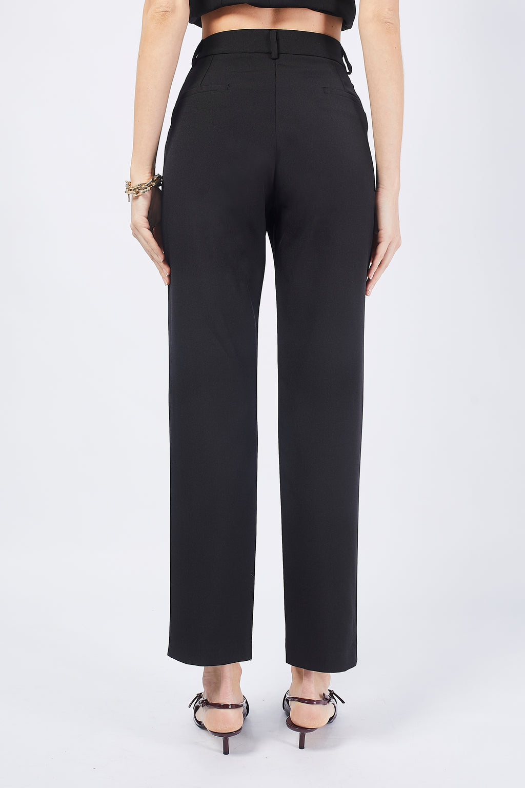 PANTALON SLOUCHY NEGRO - VIRGINIA