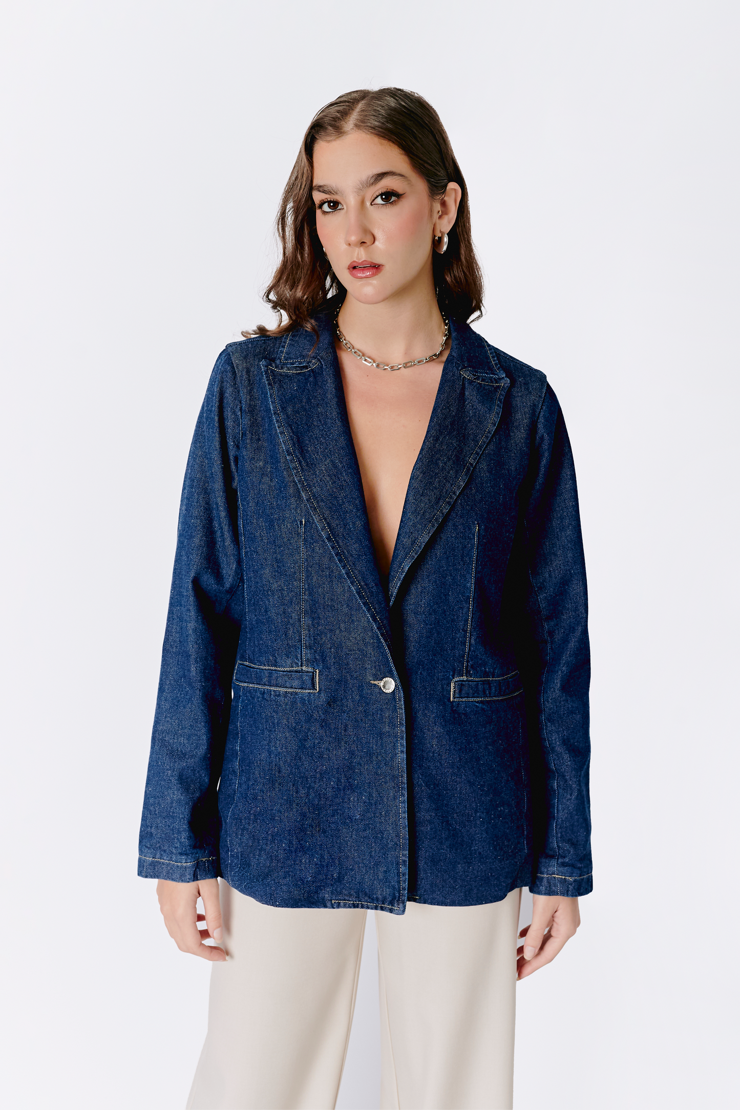 BLAZER DENIM CON BOLSILLOS FUNCIONALES NATURAL