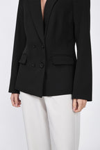 Blazer cruzado con solapa y bolsillos negro - Daphne