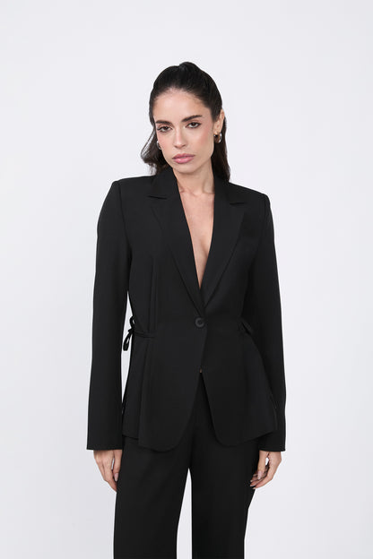 Blazer Sienna con solapa y amarre cintura negro