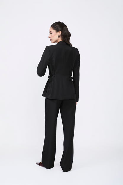 Blazer Sienna con solapa y amarre cintura negro