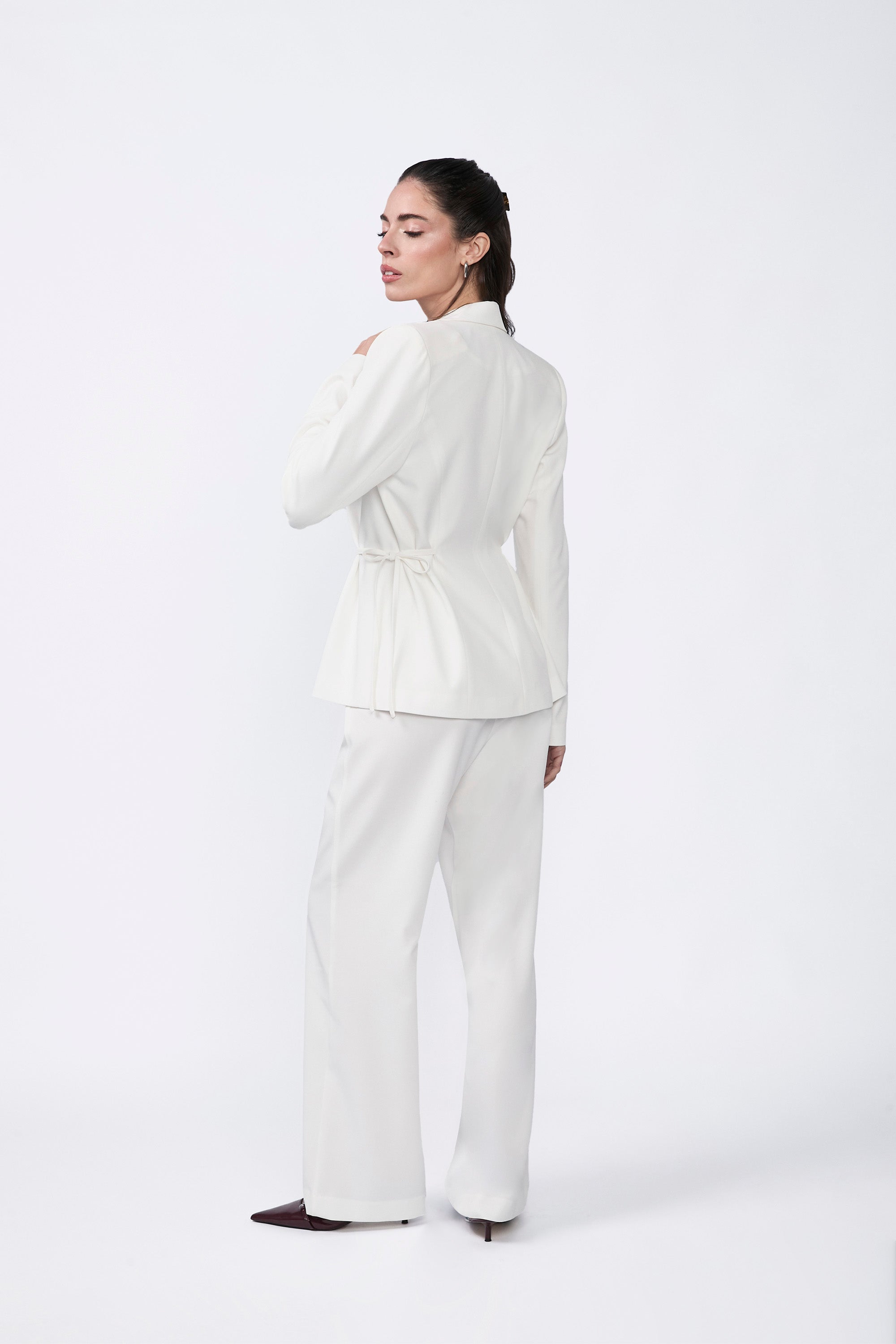 Blazer con solapa y amarre cintura perla - Sienna