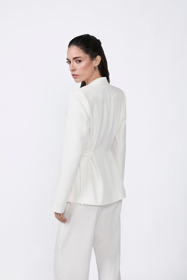 Blazer Sienna con solapa y amarre cintura perla