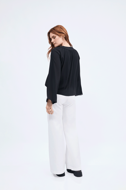 Blusa Alice cuello V con lazo para amarrar negro
