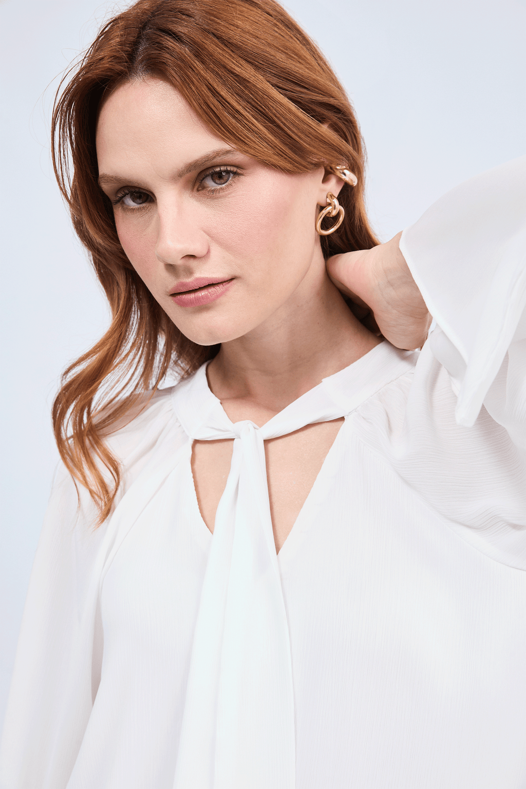 Blusa cuello V con lazo para amarrar perla - Alice