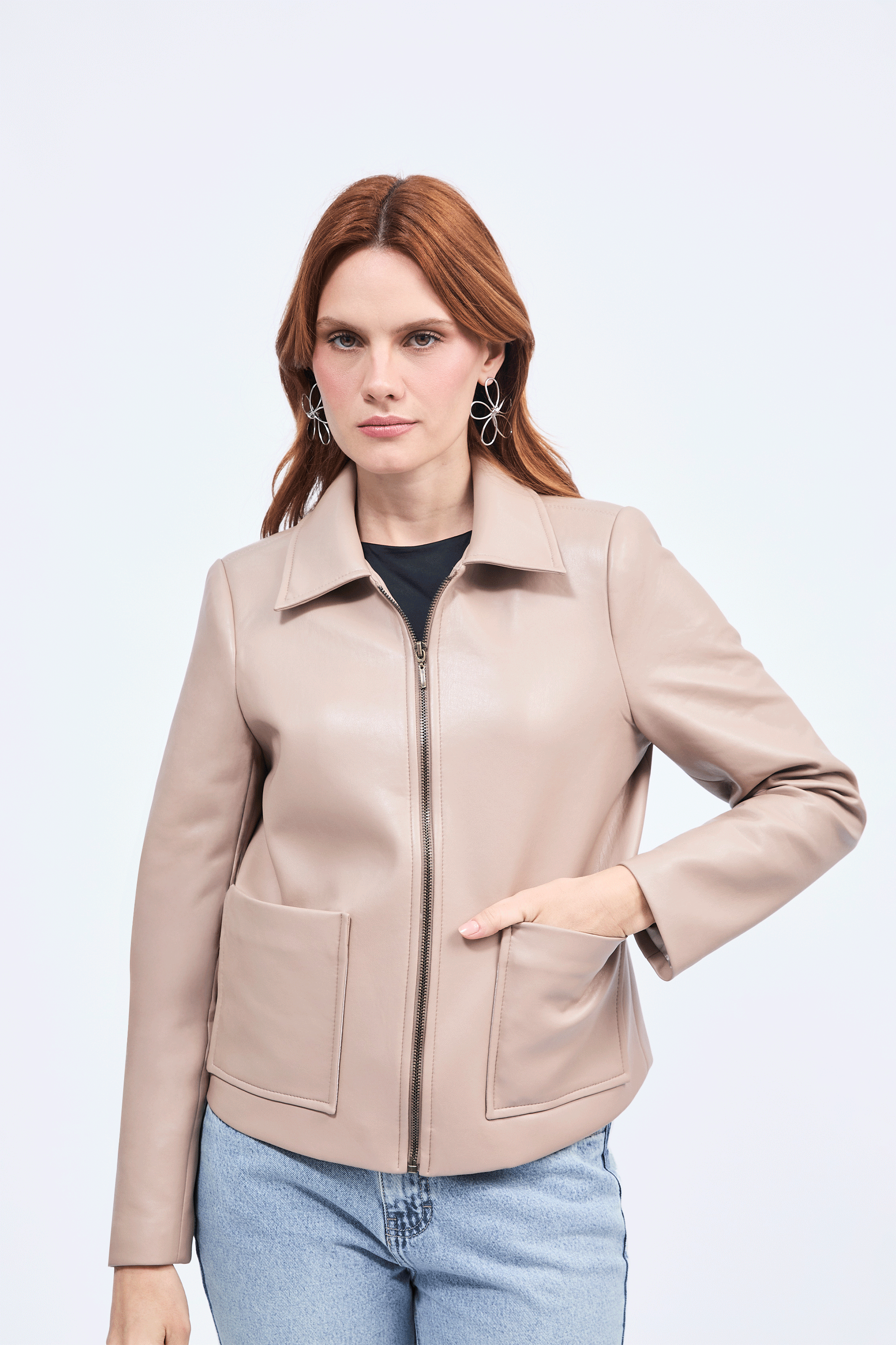 CASACA GINEBRA DE CUERINA CON CIERRE BEIGE