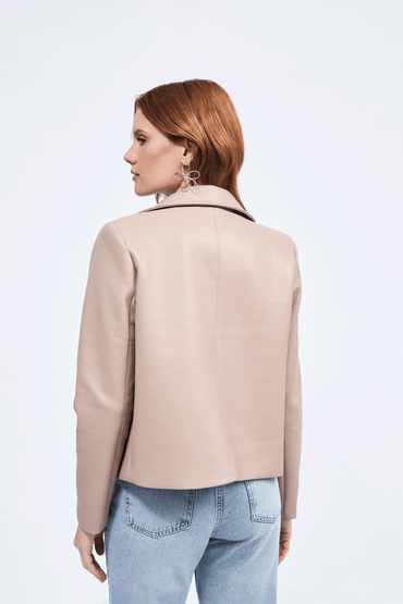 CASACA GINEBRA DE CUERINA CON CIERRE BEIGE