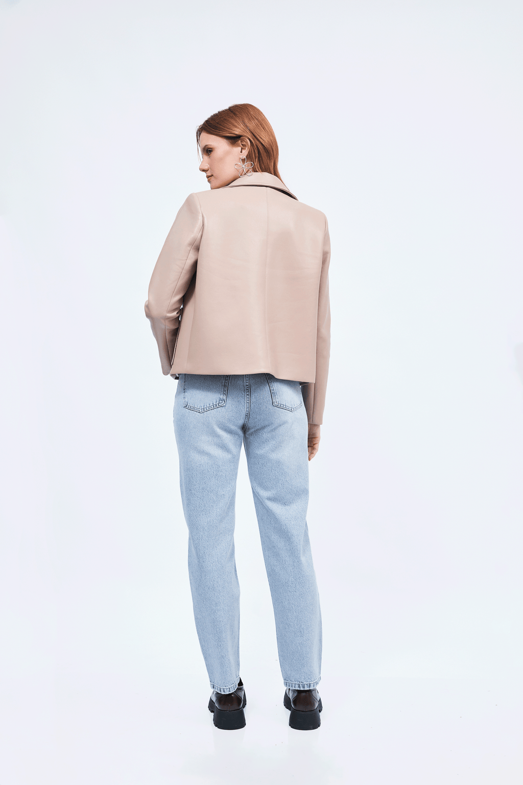 CASACA DE CUERINA CON CIERRE BEIGE - GINEBRA