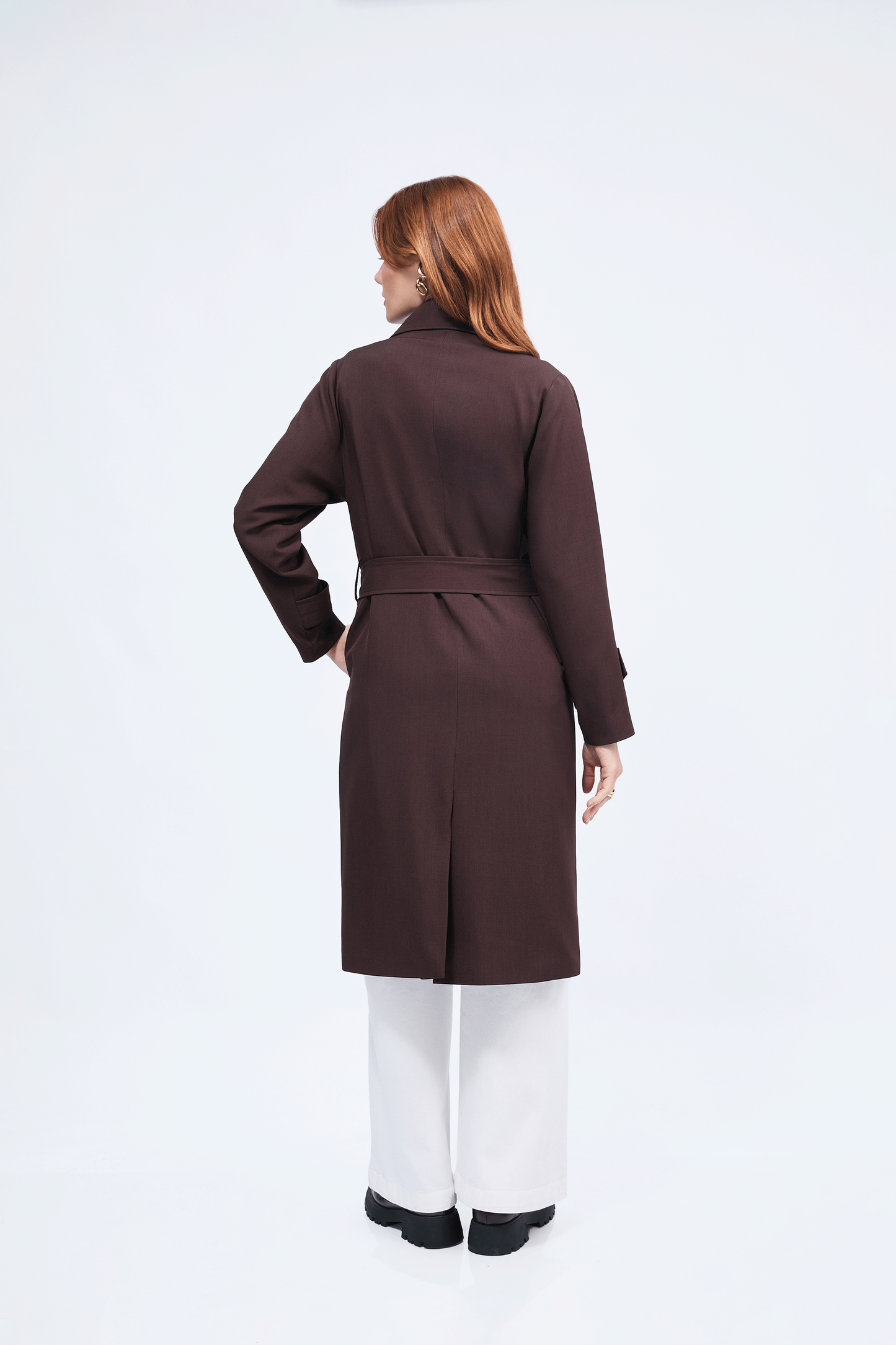 Gabardina Becca larga con abertura y bolsillos funcionales Marron