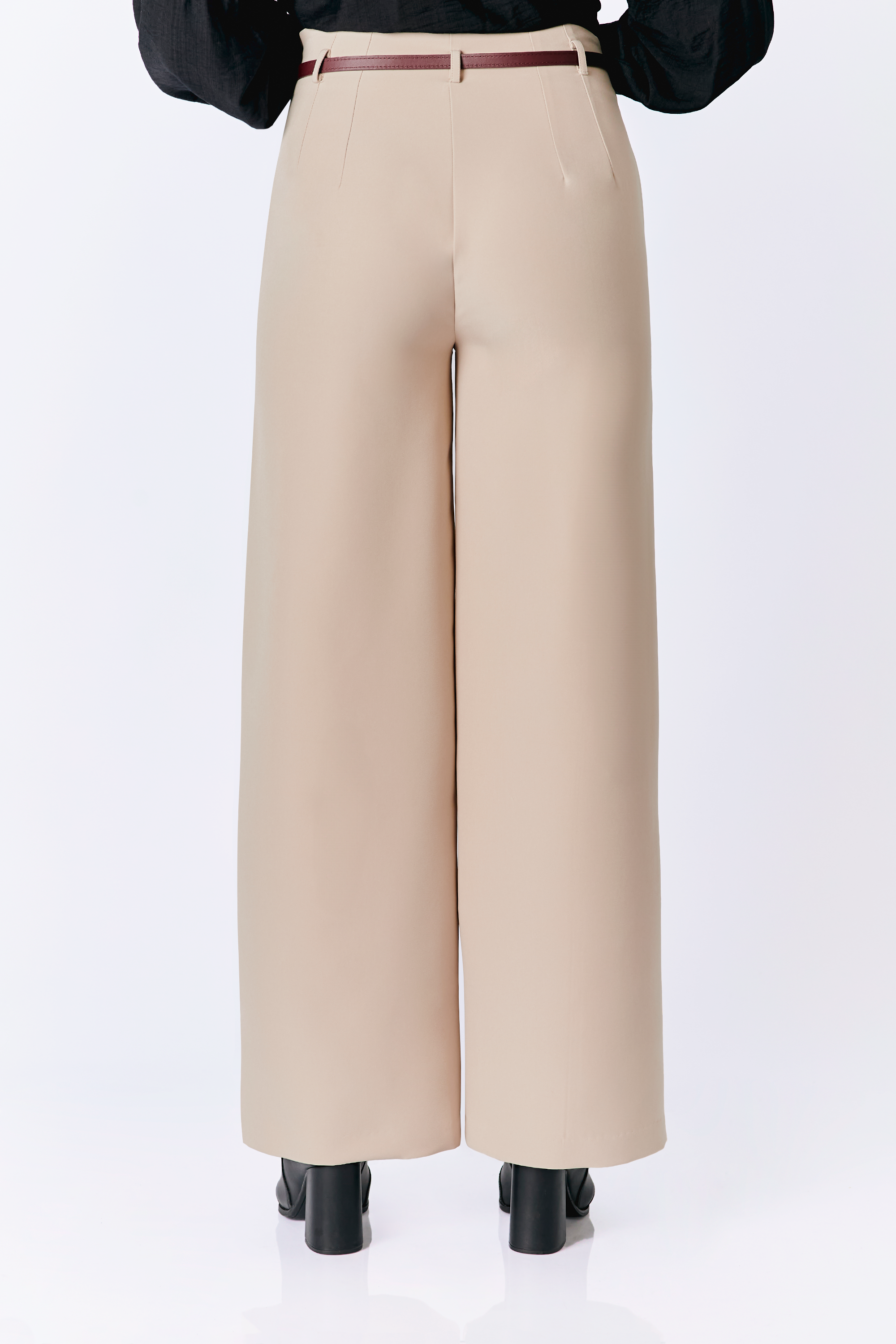 PANTALÓN A LA CINTURA CON PINZAS BEIGE - ANIA