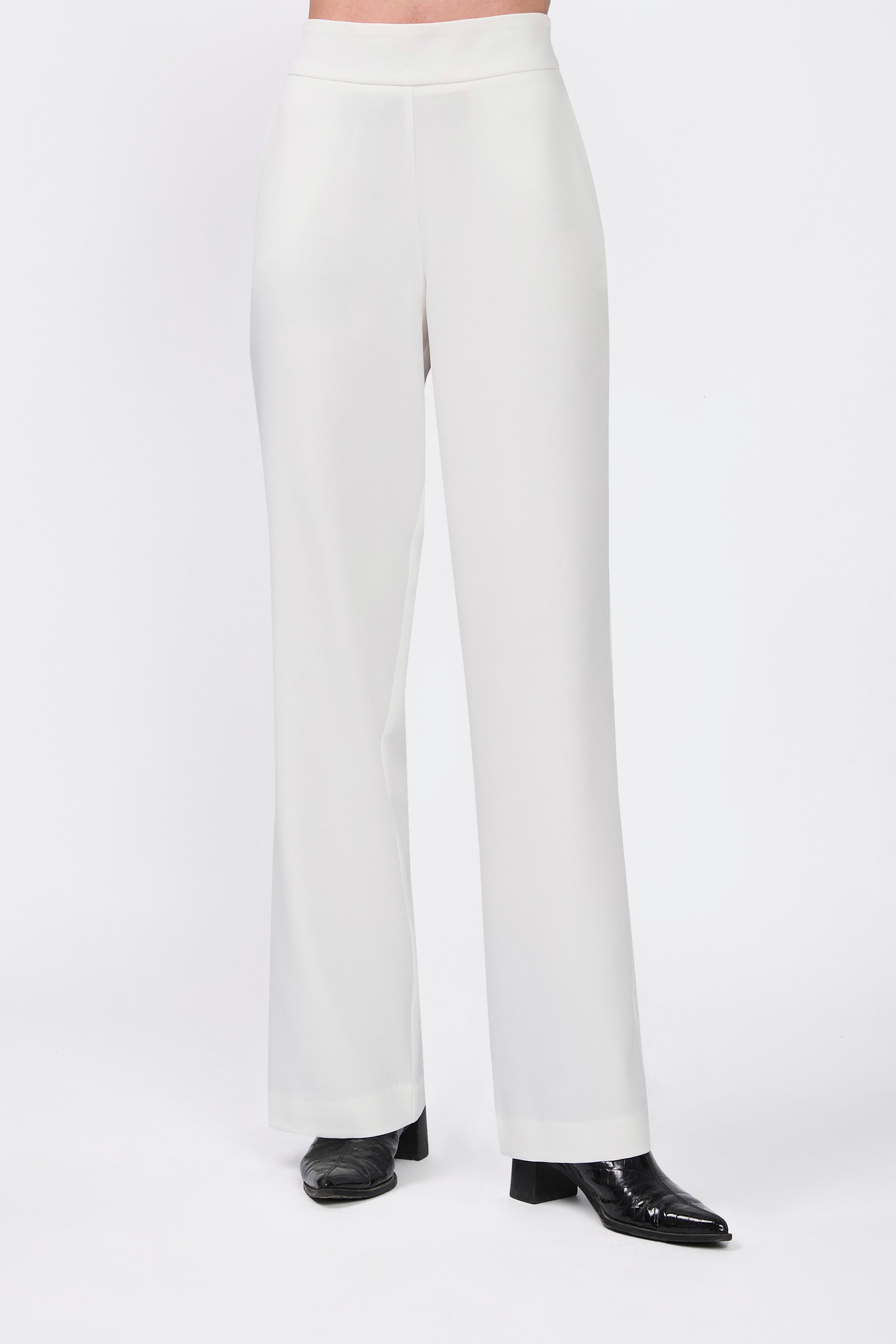 Pantalón recto con cierre lateral invisible perla - Sienna