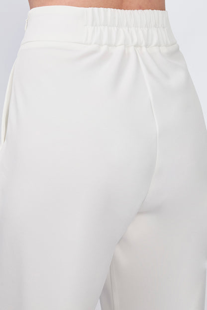 Pantalón Sienna recto con cierre lateral invisible perla