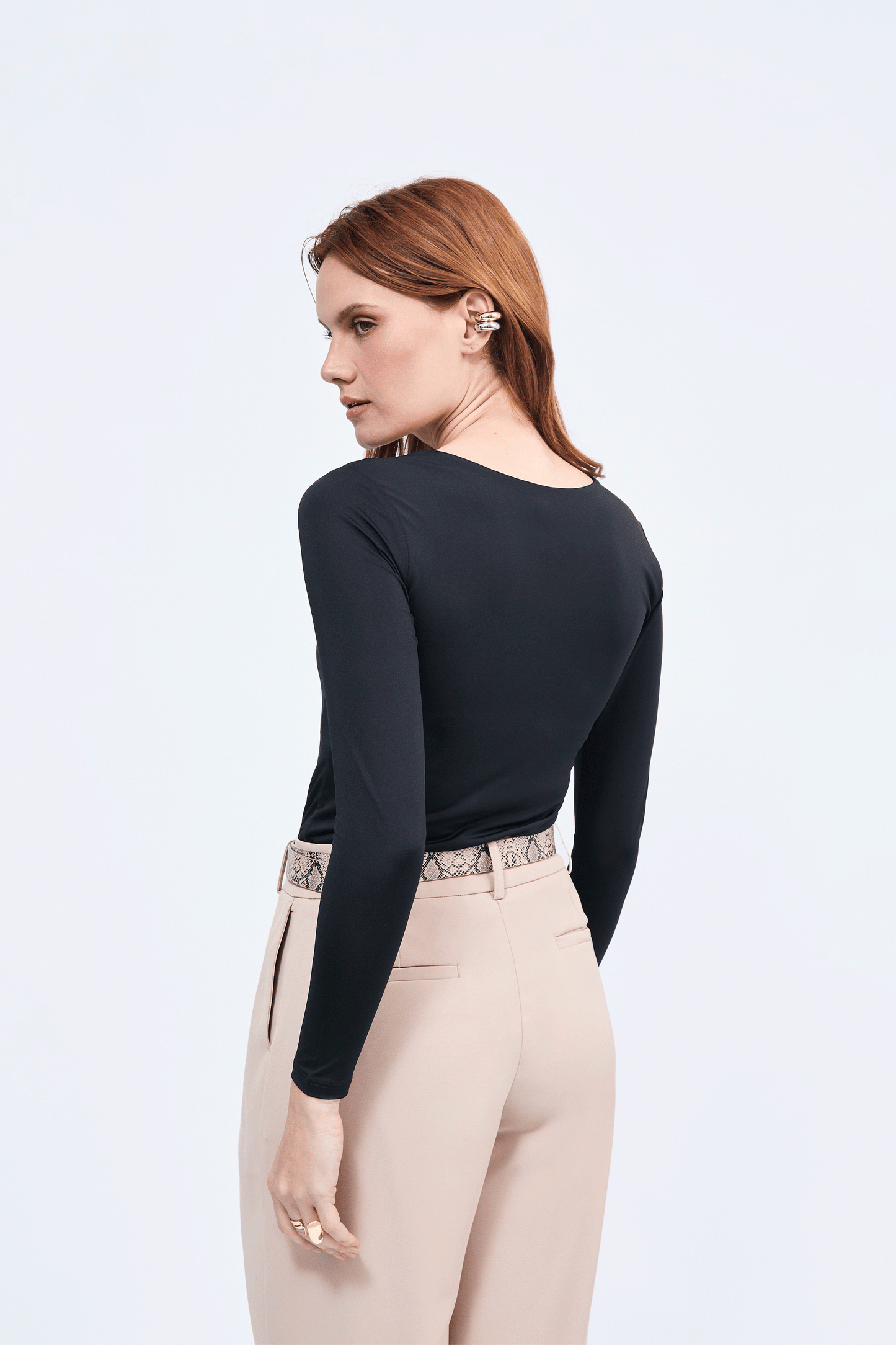 Top Alissa escote cuadrado y manga larga negro