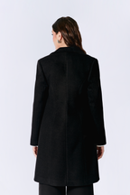 SACO LARGO CON BOLSILLOS FUNCIONALES NEGRO - ALTAMIRA