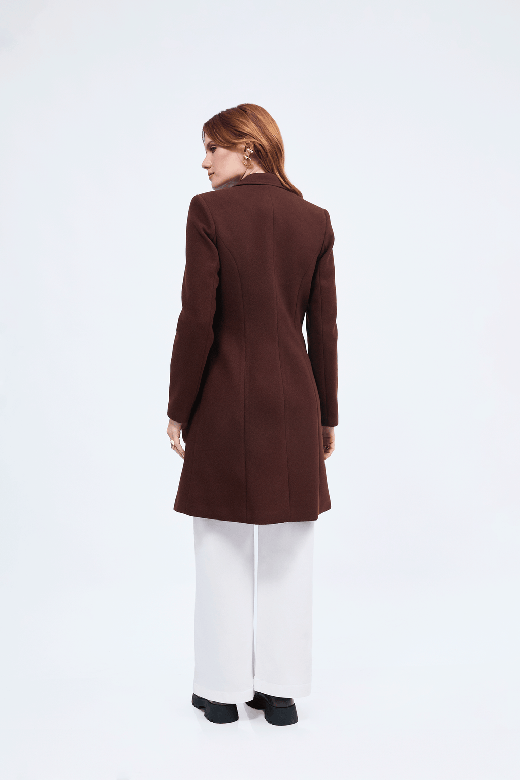 SACO LARGO CON BOLSILLOS FUNCIONALES MARRON - ALTAMIRA