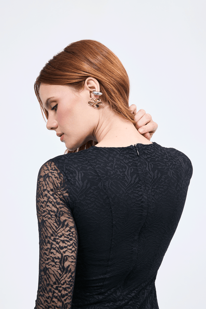 Vestido Aura manga larga de encaje con forro negro